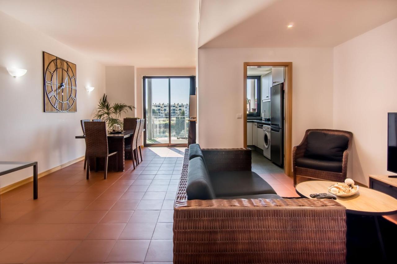 Superbe Appartement Spacieux Avec Terrasse Vue Piscine Vilamoura Exterior foto