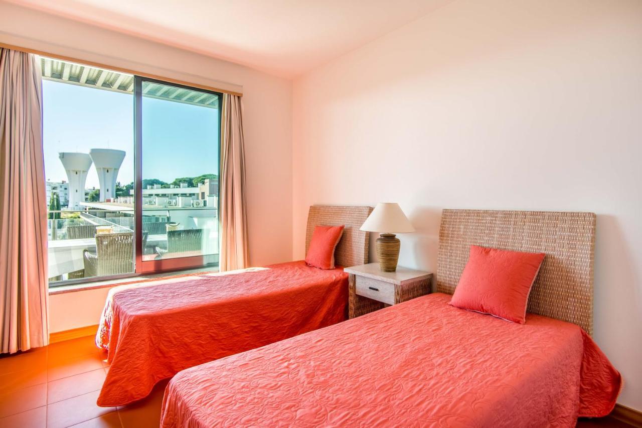 Superbe Appartement Spacieux Avec Terrasse Vue Piscine Vilamoura Exterior foto
